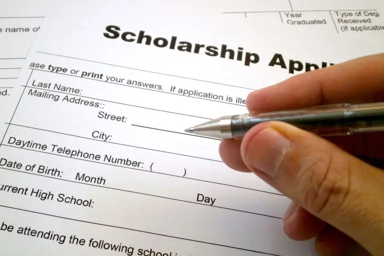 How to Apply for Single Parent Scholarships in California